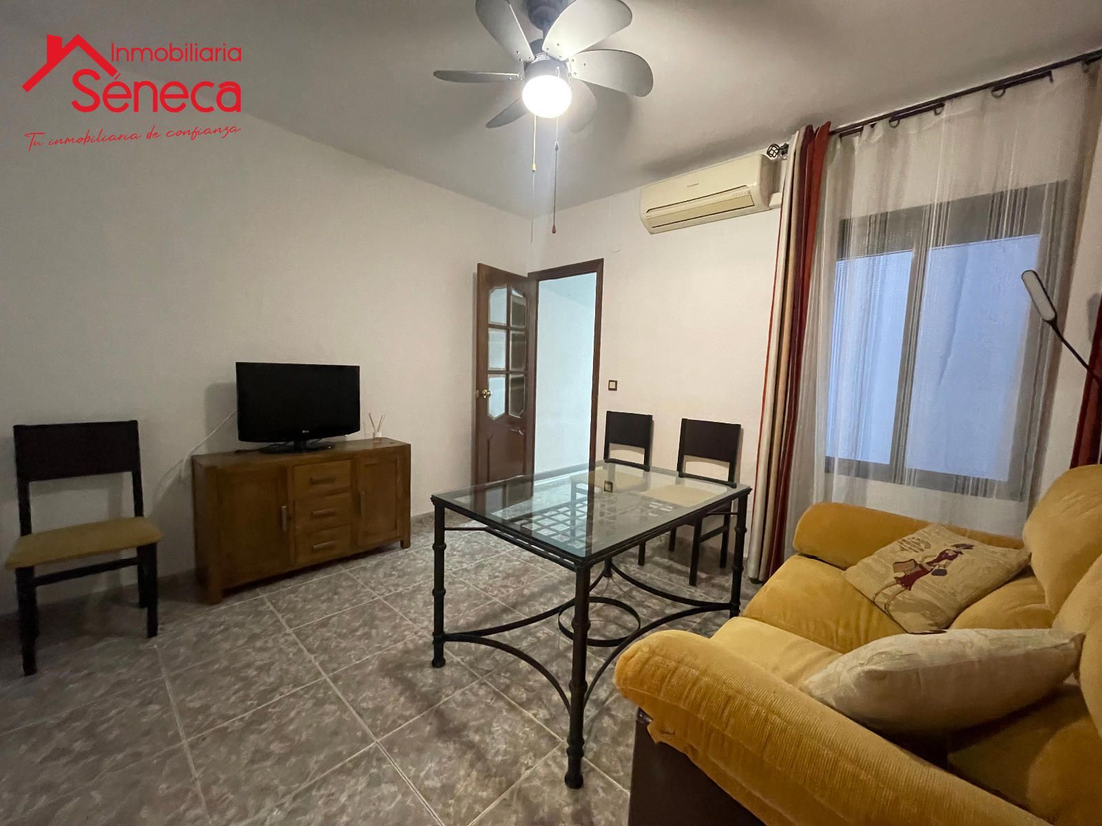 Wohnzimmer von Wohnung zum Verkauf in  Córdoba Capital mit Klimaanlage, Heizung und Möbliert