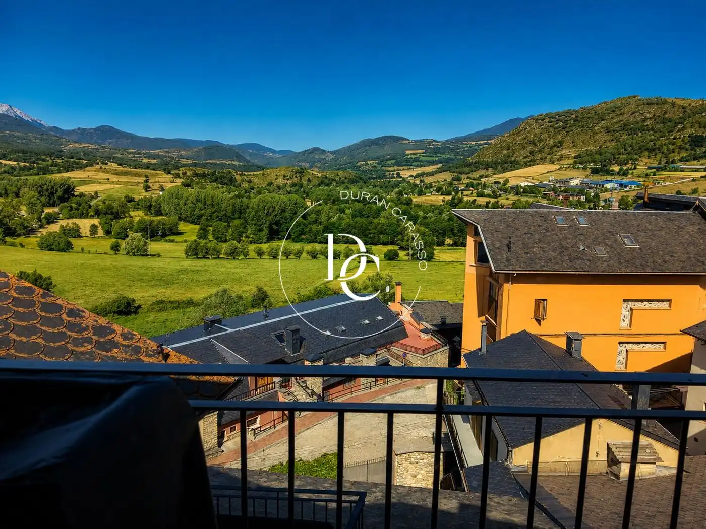 Terraza de Piso de alquiler en Bellver de Cerdanya con Aire acondicionado, Calefacción y Trastero