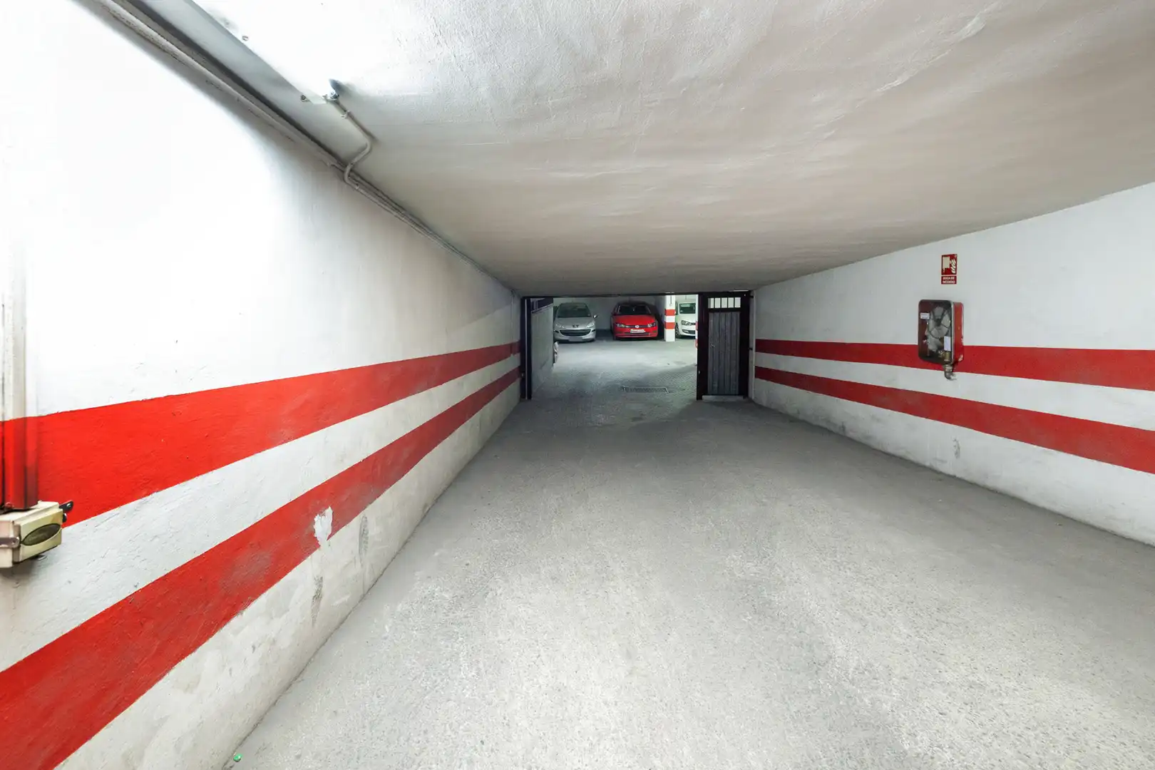 Parkplatz von Garage zum Verkauf in Granada