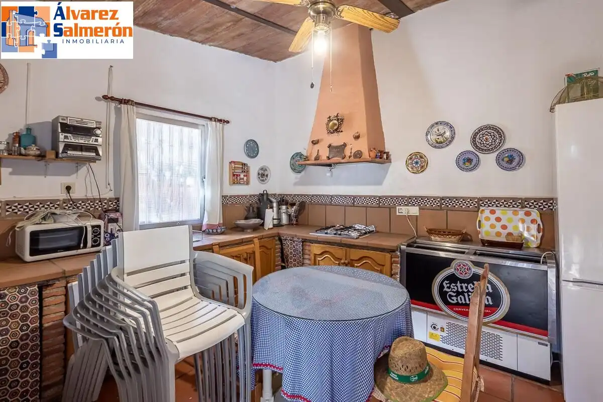 Detached house with pool for sale in Calle del Arache, imagen 10