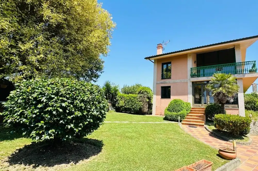 Garden of Houses for sale in Nigrán  with Heating and Private garden