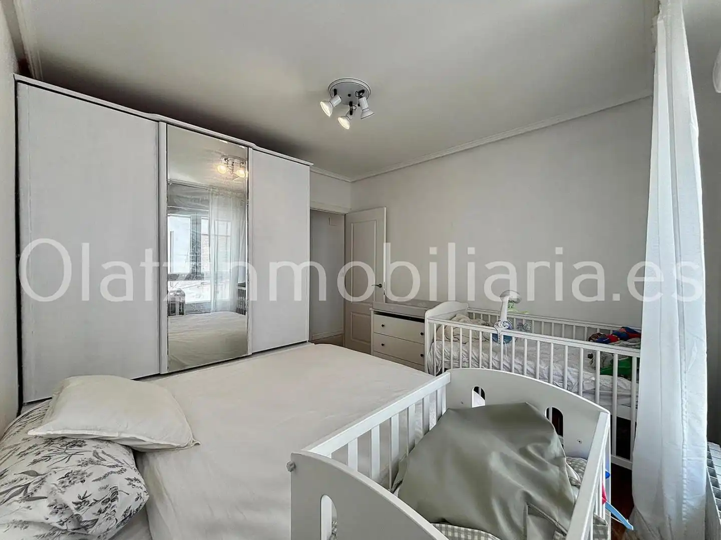 Habitación de Piso en venta en Zalla  con Calefacción, Terraza y Trastero