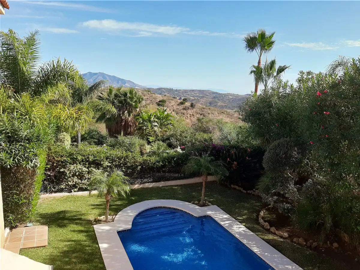 Garden of Houses for sale in Mijas  with Air Conditioner, Heating and Private garden