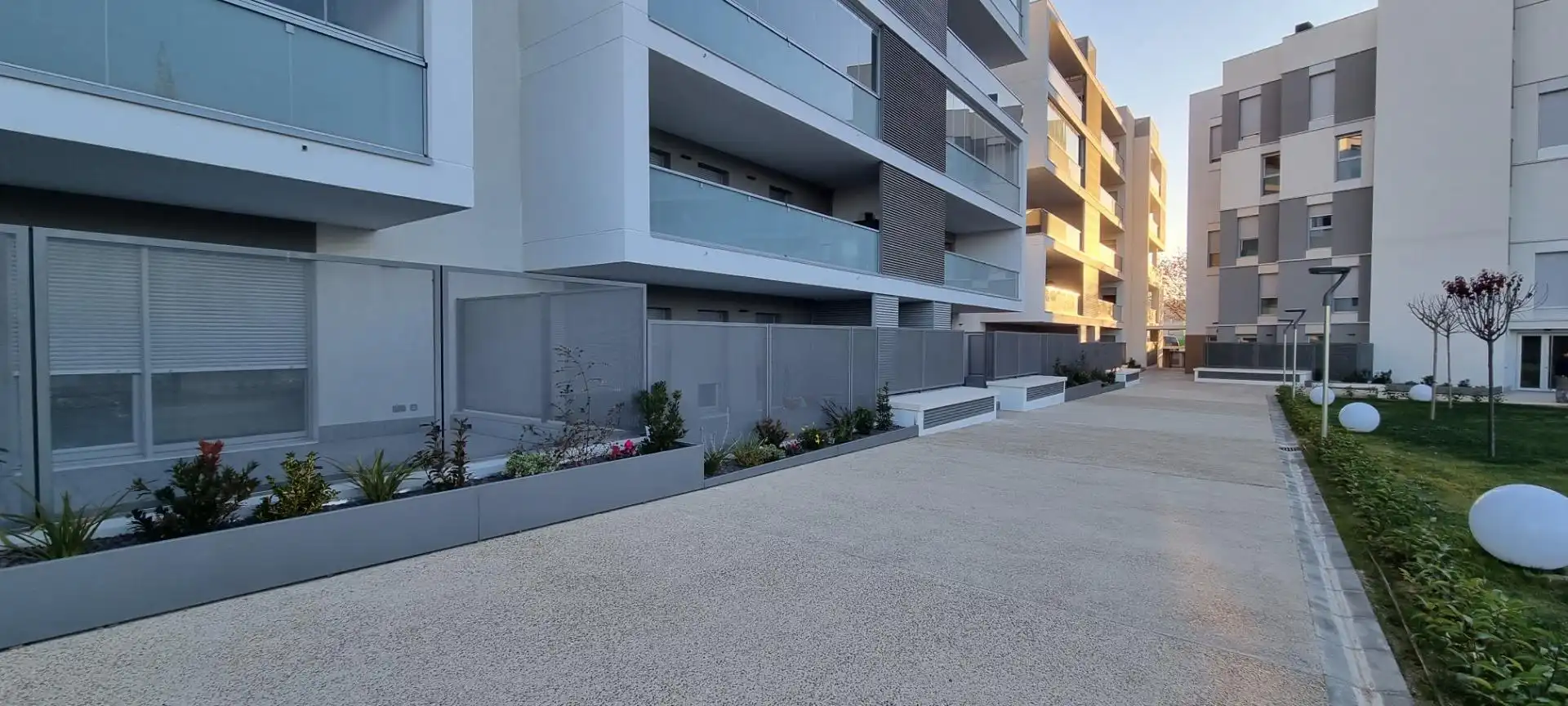 Vista exterior de Piso en venta en Cuarte de Huerva con Aire acondicionado, Calefacción y Jardín privado