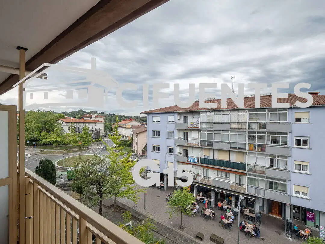 Wohnung zum Verkauf in Usurbil mit Terrasse, Abstellraum und Balkon
