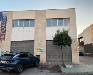 Exterior view of Industrial buildings to rent in Peligros