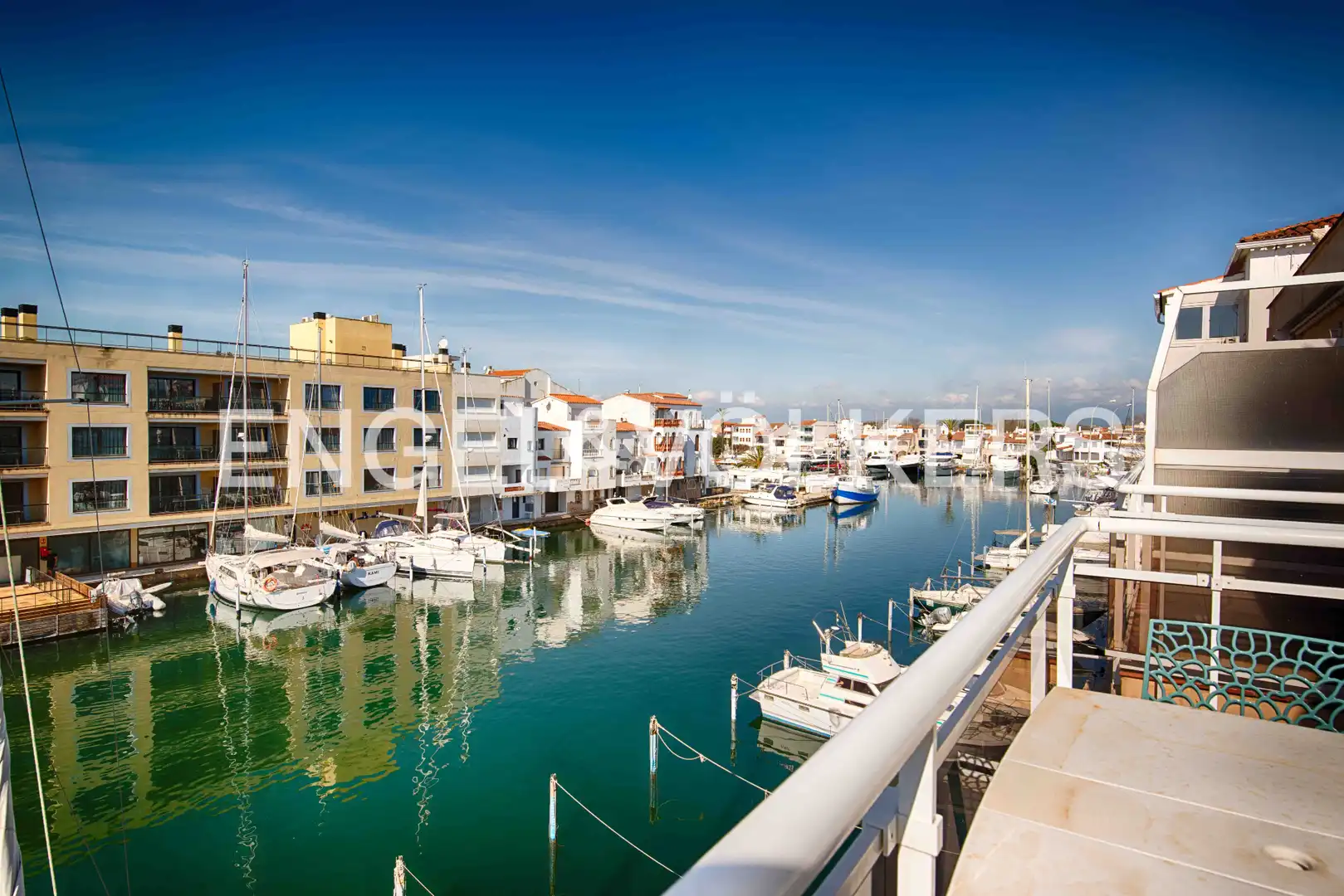 Penthouse with terrace for sale in Carrer Port Moxo, imagen 2