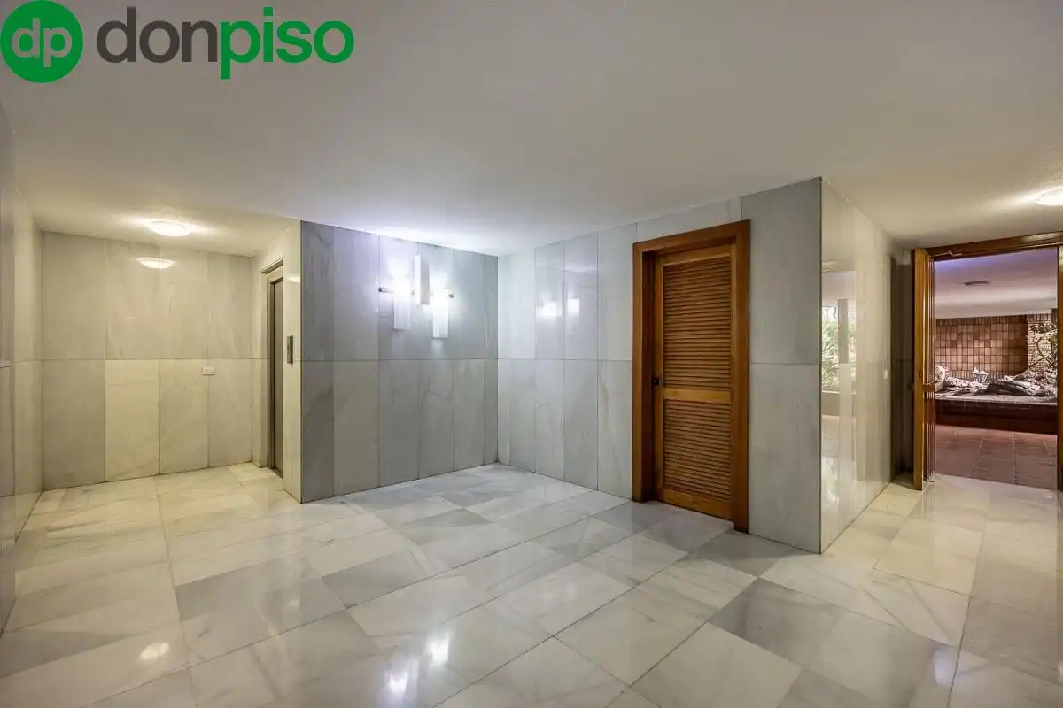 Flat for sale in Granada  with Air Conditioner, Heating and Terrace