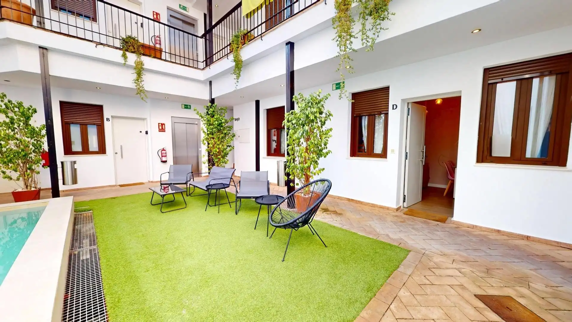 Terrace of Flat for sale in Córdoba  with Air Conditioner, Heating and Furnished