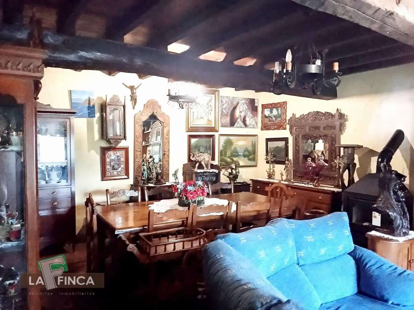 Comedor de Casa o chalet en venta en Oviedo  con Calefacción, Terraza y Trastero