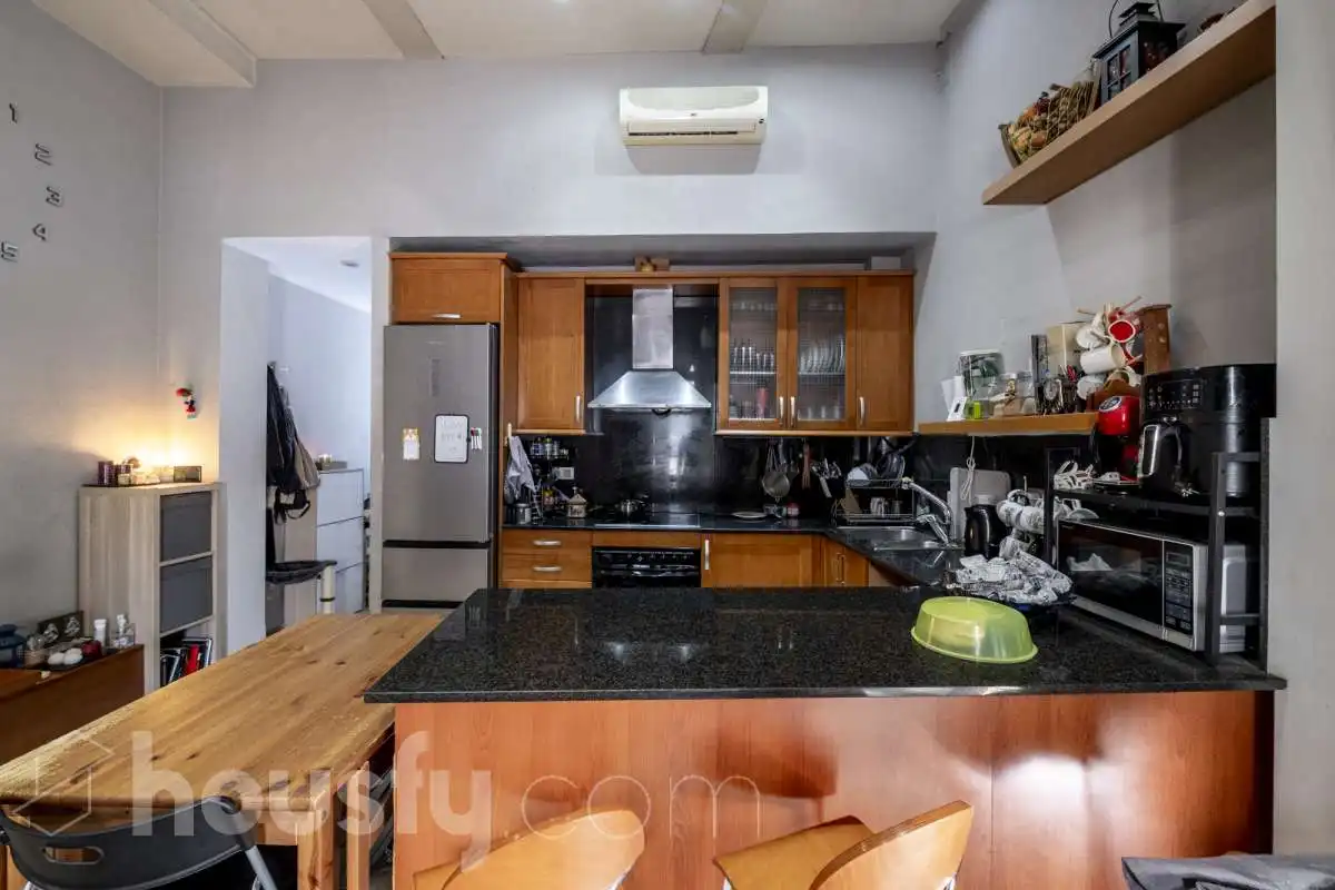 Cocina de Piso en venta en Barcelona con Aire acondicionado