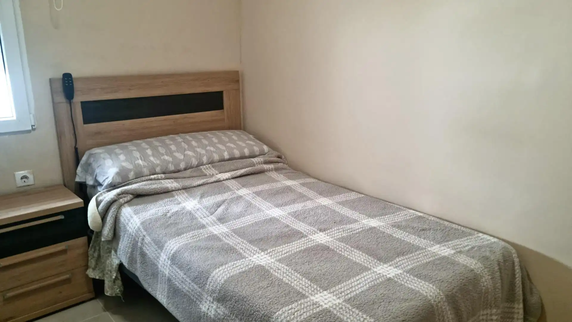Dormitori de Pis en venda en Reus amb Aire condicionat, Calefacció i Terrassa