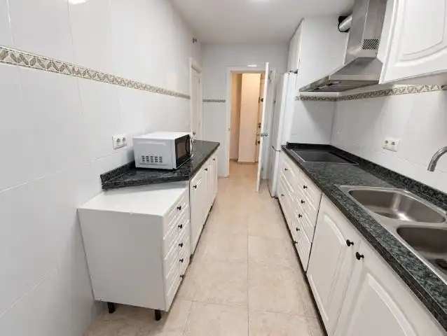 Wohnung mit Aufzug zur Miete in San Luis de Sabinillas, imagen 12