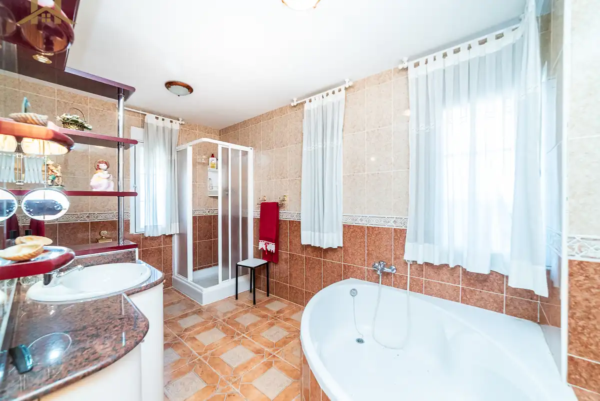 Baño de Casa o chalet en venta en El Álamo con Calefacción, Jardín privado y Terraza