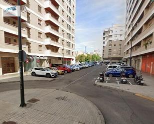 Aparcament de Pis en venda en  Zaragoza Capital amb Jardí privat, Terrassa i Balcó