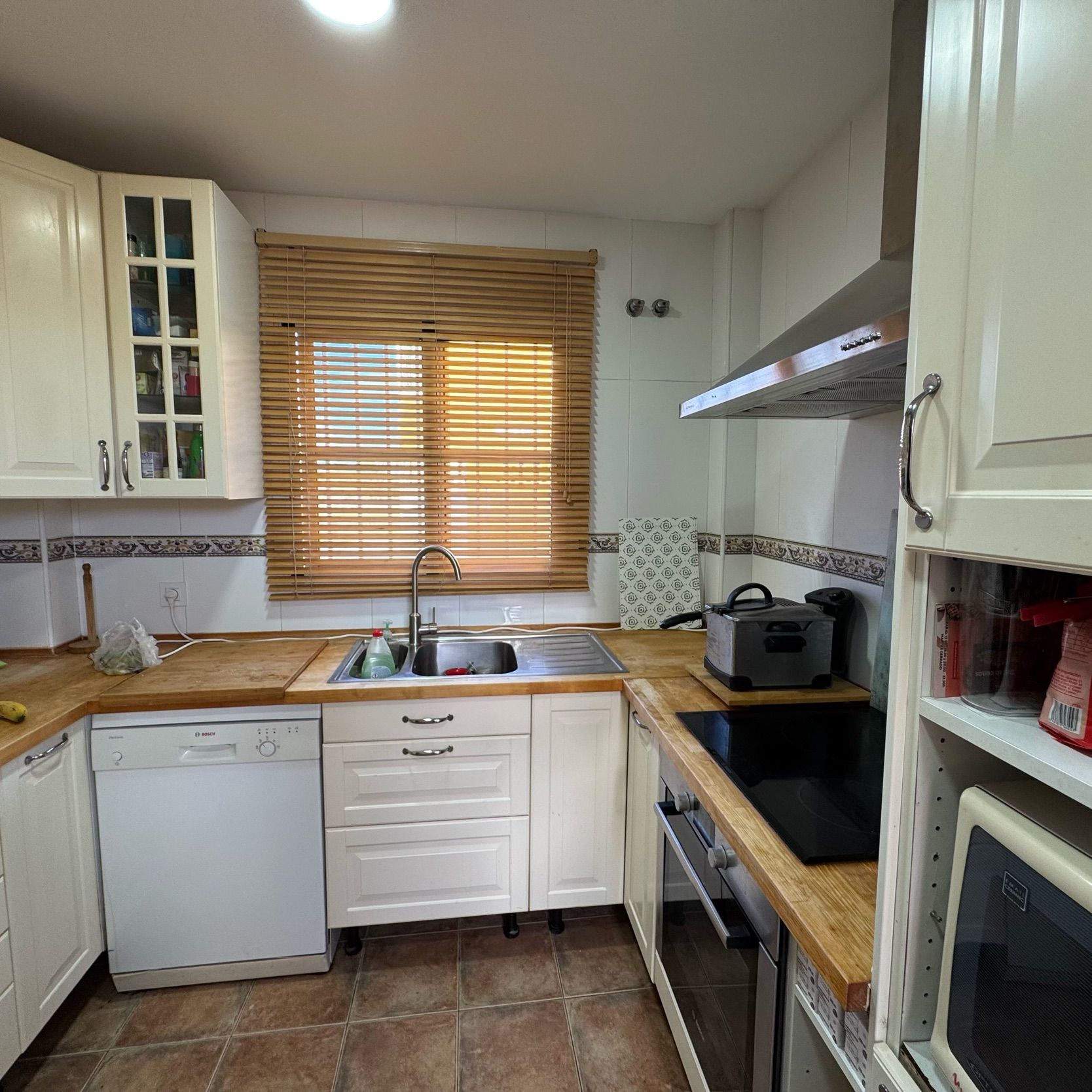 Cuina de Casa o xalet en venda en Dos Hermanas amb Aire condicionat i Terrassa