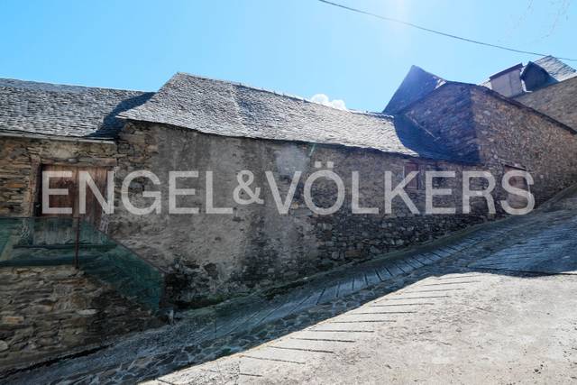 Casa-chalet en Venta en Carrer Salto, 8 en Es Bòrdes