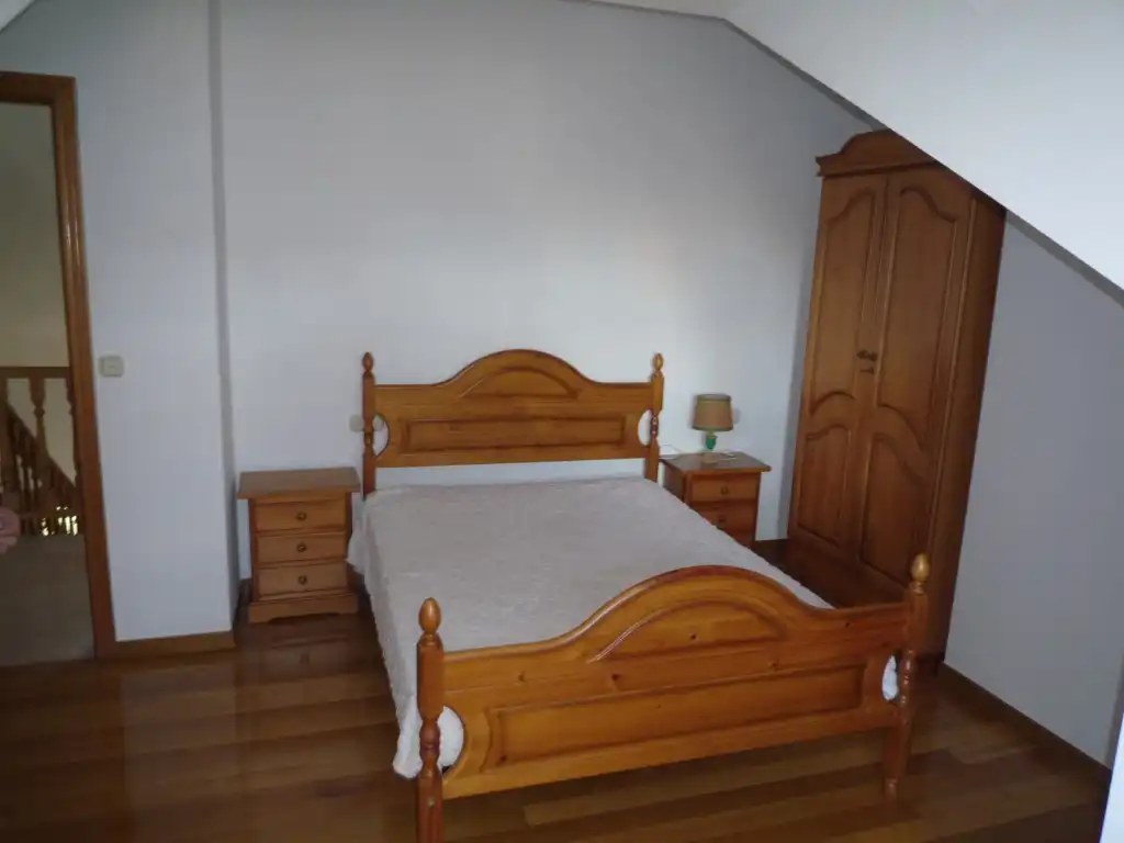 Dormitori de Casa o xalet en venda en Toral de los Vados