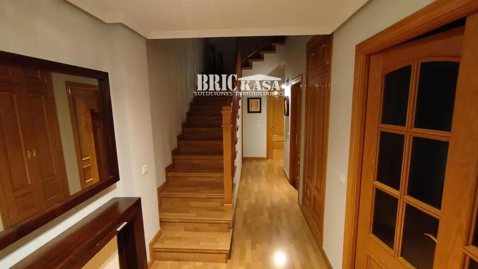 Casa adosada de alquiler en Cáceres con Aire acondicionado, Calefacción y Jardín privado