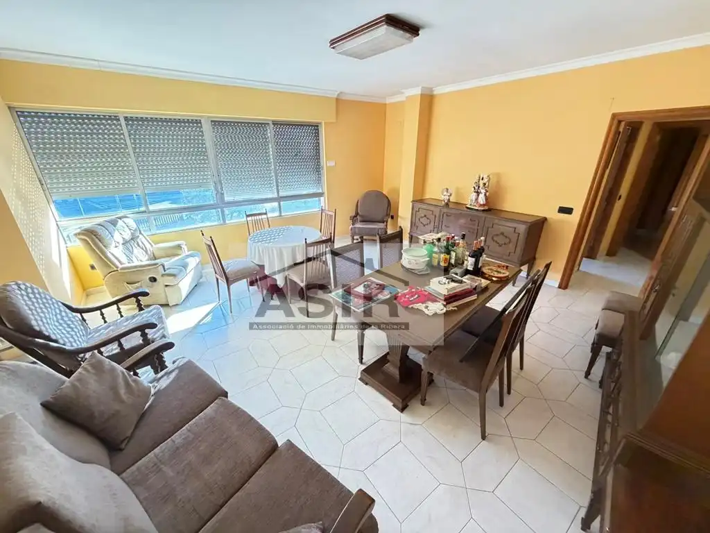 Sala d'estar de Casa o xalet en venda en Alzira amb Aire condicionat i Terrassa