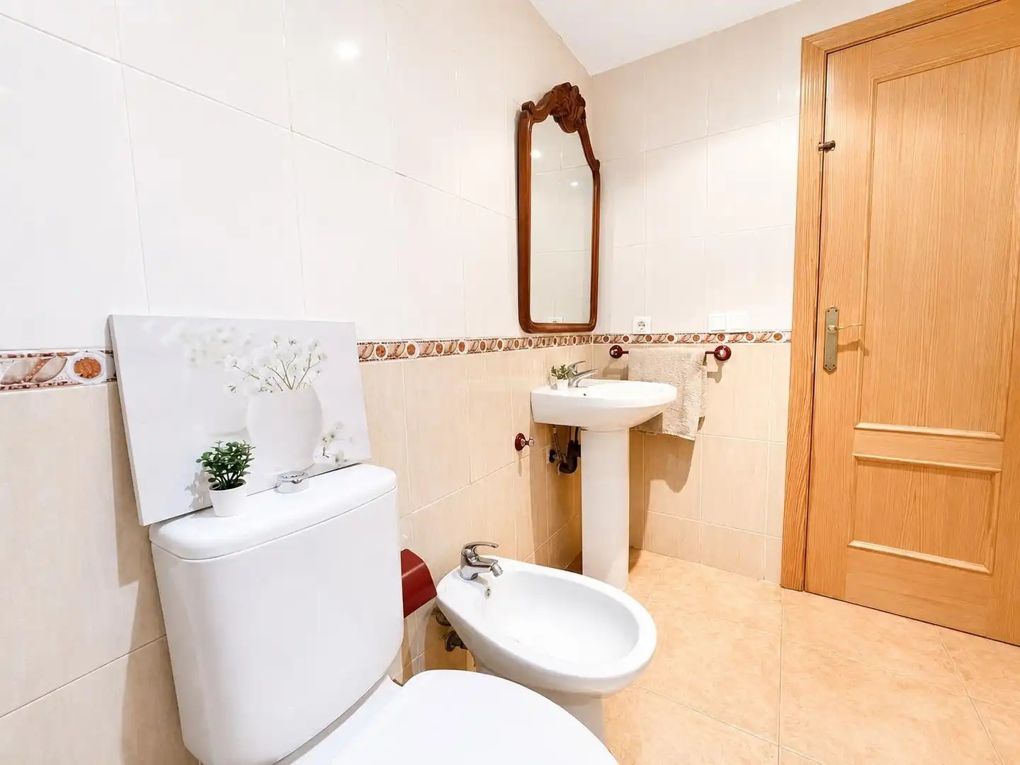 Detached homes for sale in Calle LLENTISCLE, Racó