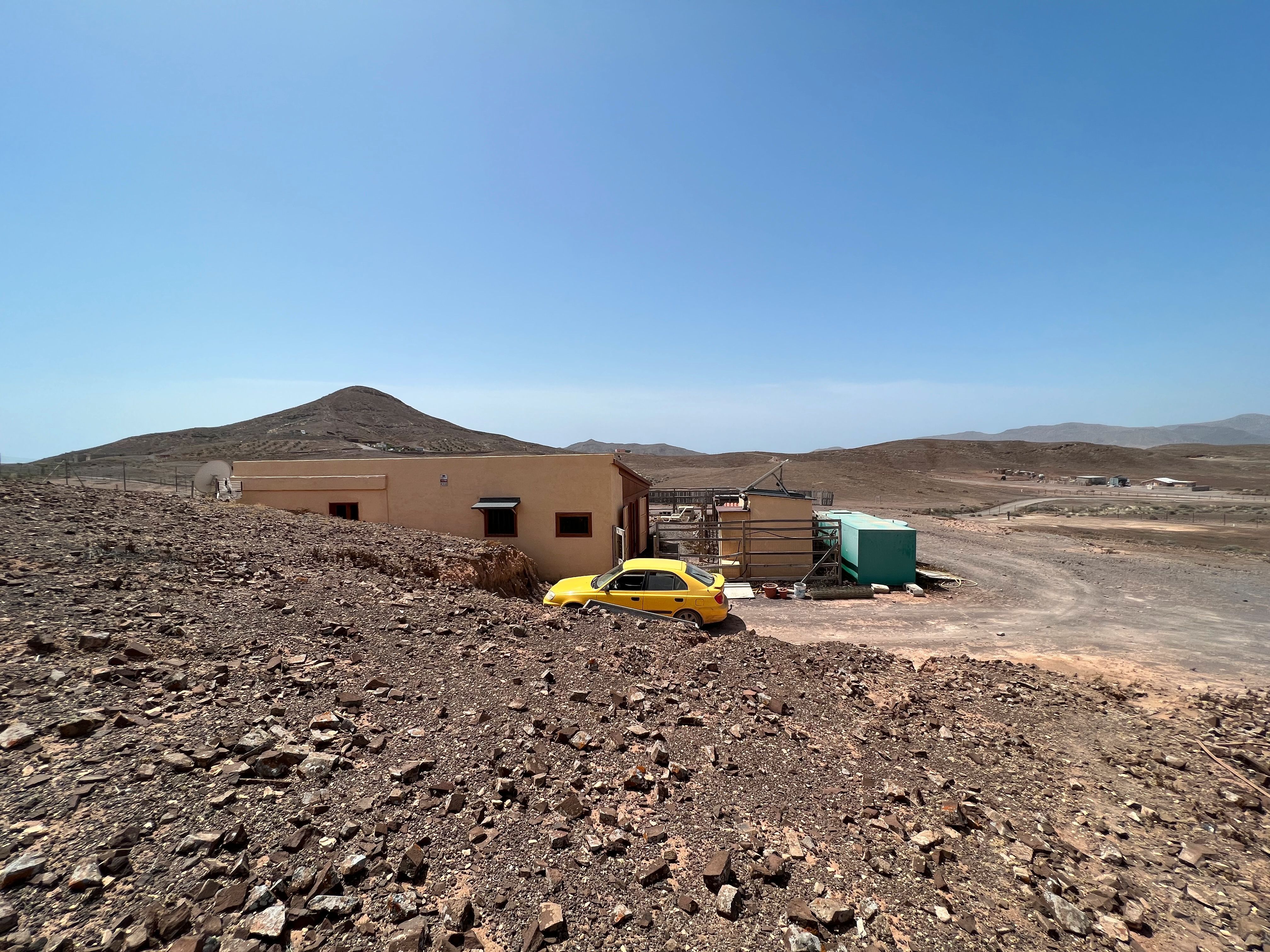 Vista exterior de Finca rústica en venda en Tuineje amb Jardí privat, Terrassa i Traster