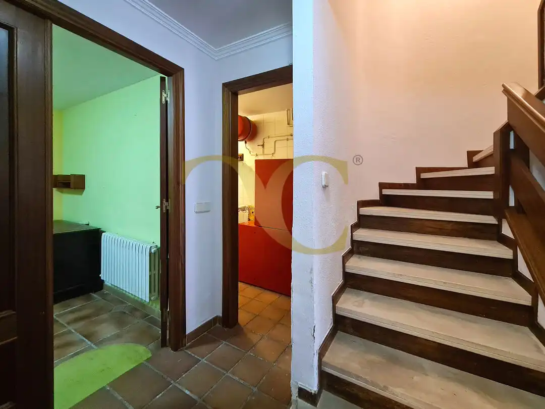 Casa adosada en venta en Ribadesella con Calefacción, Trastero y Amueblado