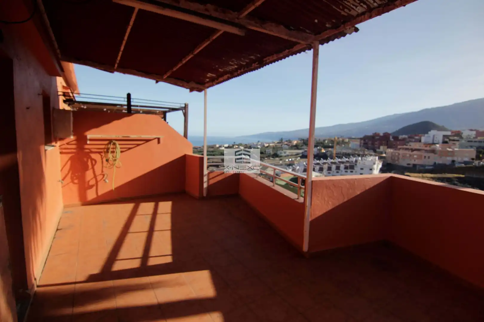 Vista exterior de Àtic en venda en Los Realejos amb Terrassa i Traster