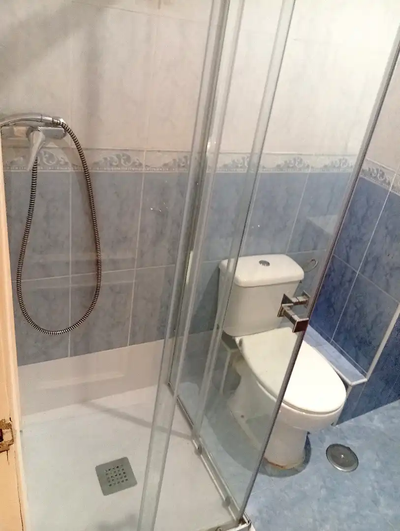 Baño de Piso en venta en Getafe con Calefacción, Terraza y Balcón