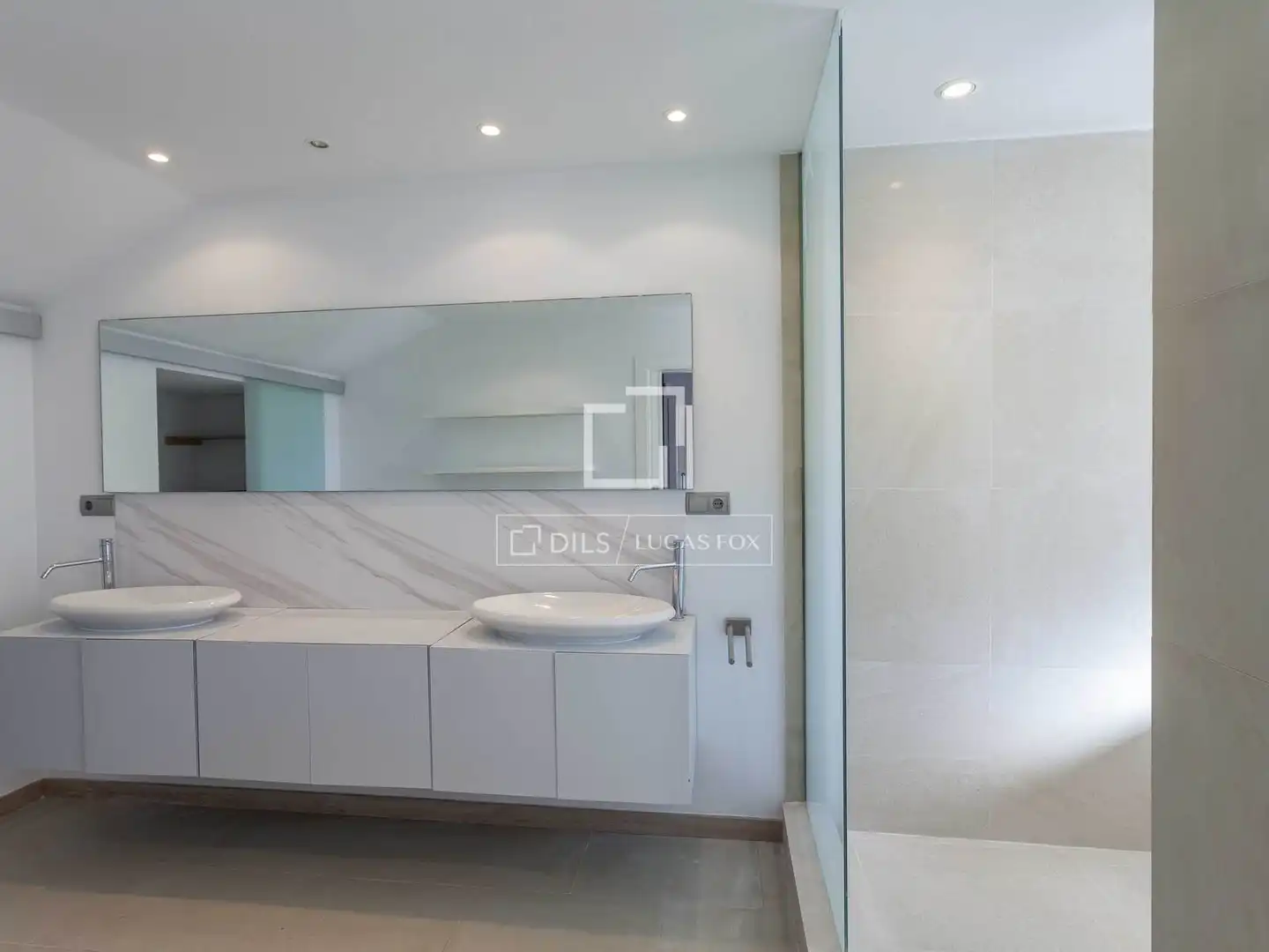 Baño de Casa o chalet de alquiler en L'Eliana con Aire acondicionado, Jardín privado y Trastero