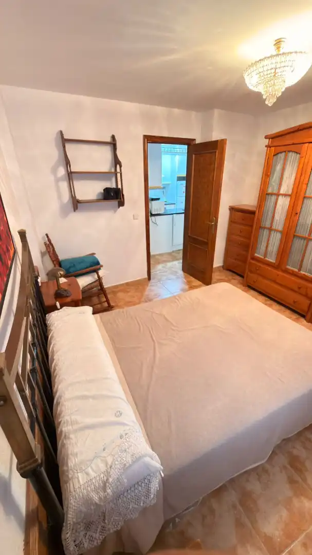 Bedroom of Flat for rent in Albaicín
