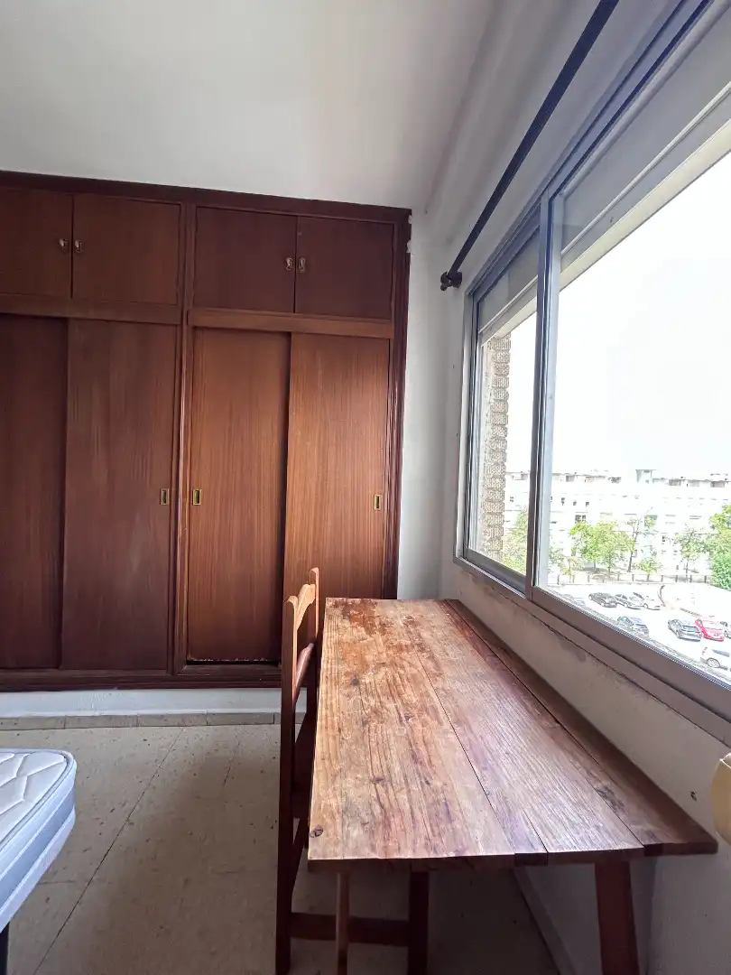 Habitación de Ático en venta en Sevilla con Aire acondicionado, Terraza y Trastero