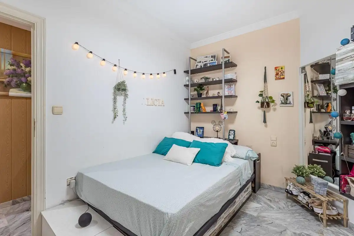 Habitación de Piso en venta en Granada con Aire acondicionado, Calefacción y Terraza