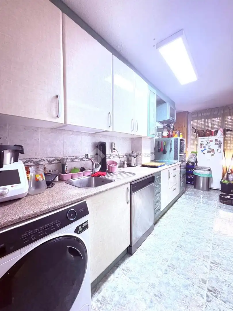 Kitchen of Flat for sale in Fuenlabrada  with Air Conditioner and Heating