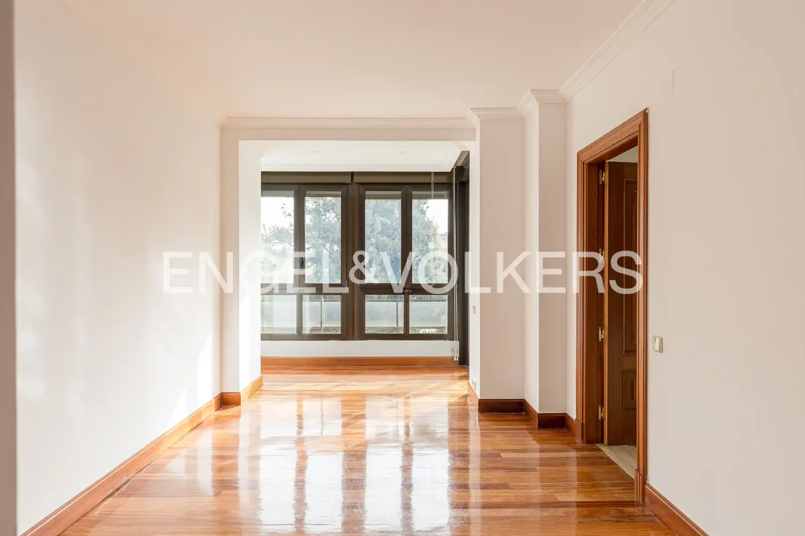 Flat for rent in Madrid  with Air Conditioner, Heating and Private garden