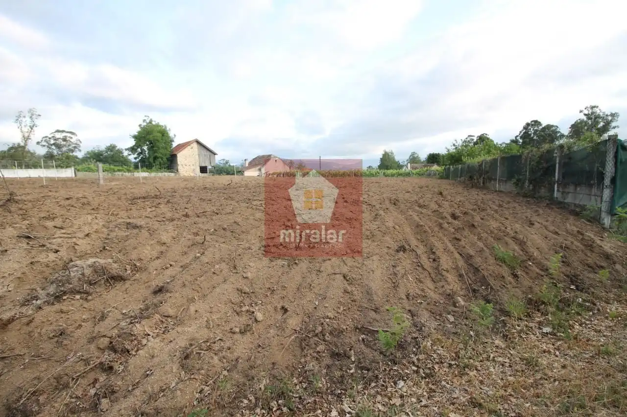 Terreny residencial en venda a Salvaterra de Miño, imagen 4