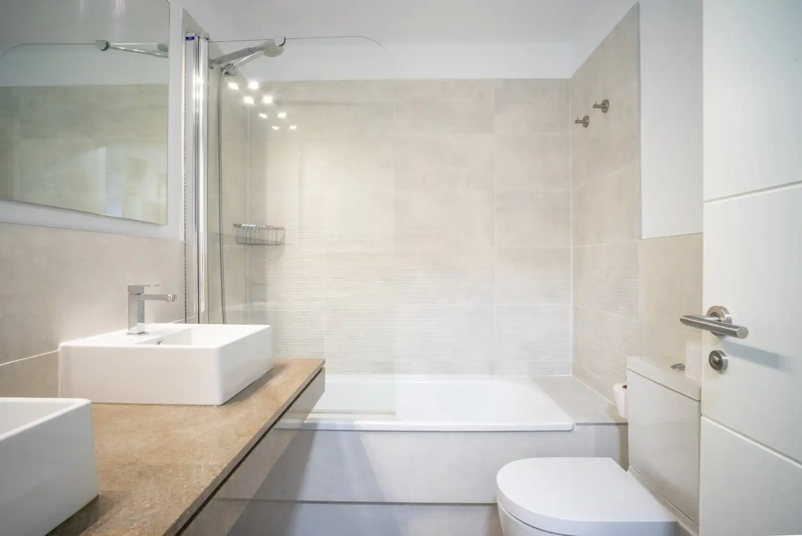 Badezimmer von Wohnungen zum Verkauf in Mijas mit Klimaanlage, Terrasse und Abstellraum