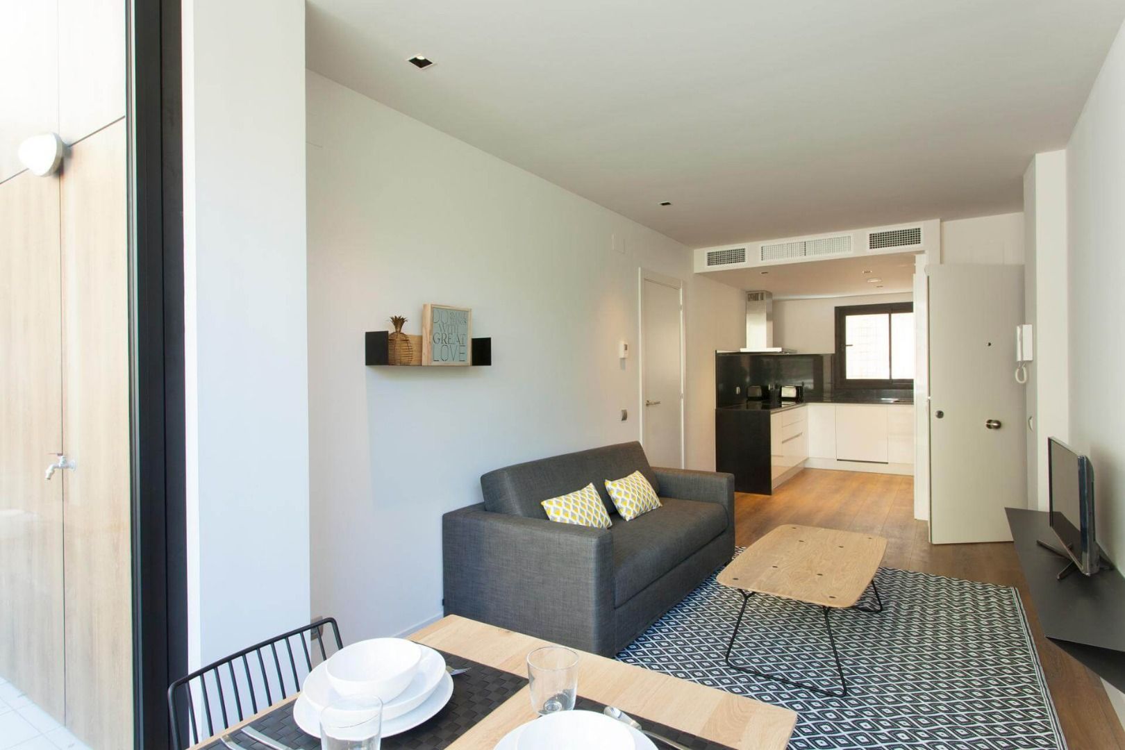 Living room of Flat to rent in  Barcelona Capital  with Air Conditioner, Heating and Terrace