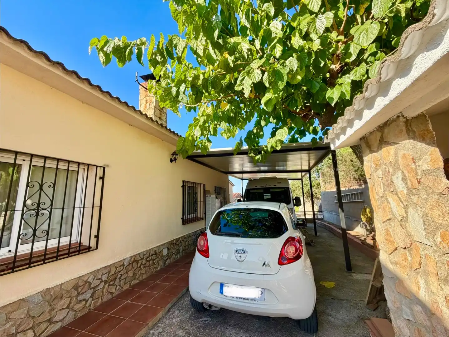 Casa amb piscina en venda a Calle Sitges 10, imagen 3
