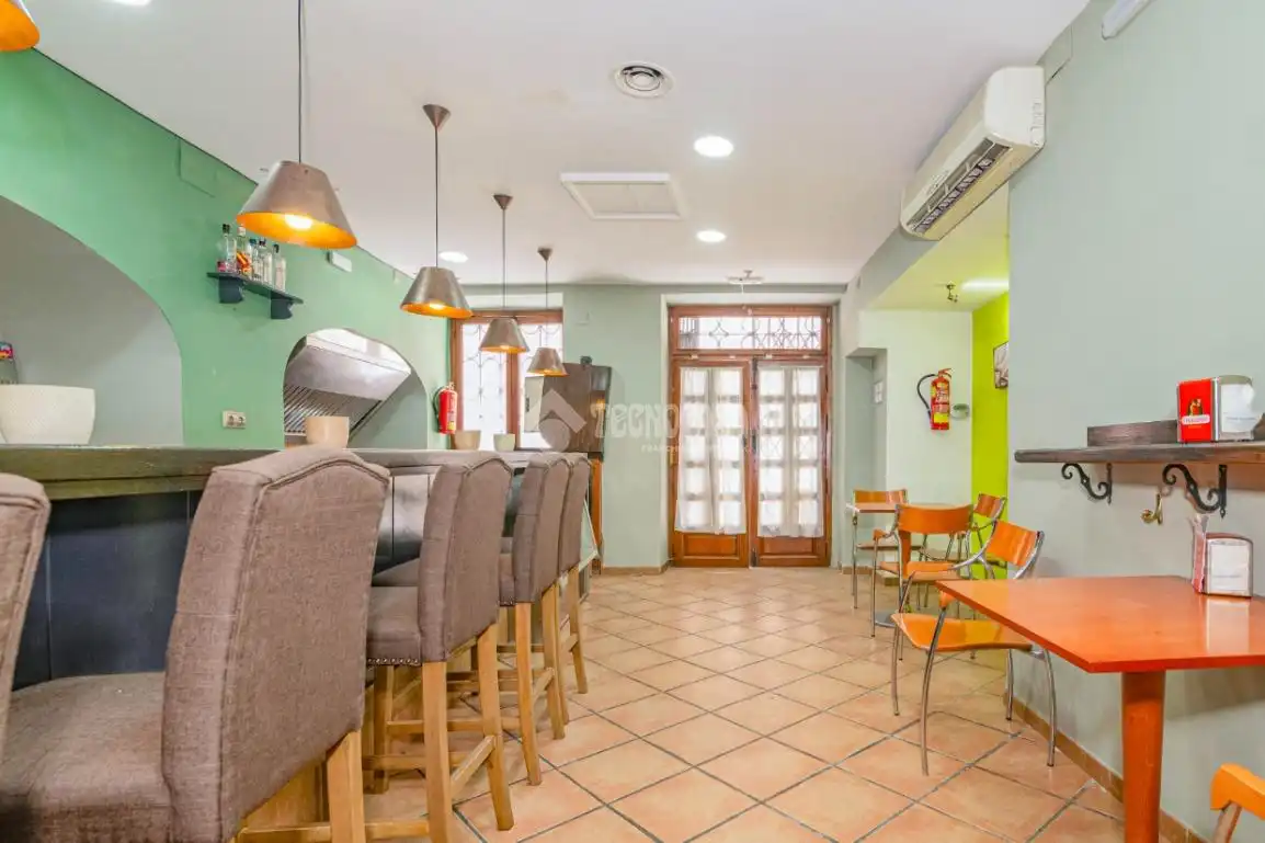 Casa adosada en venta en Loja con Trastero