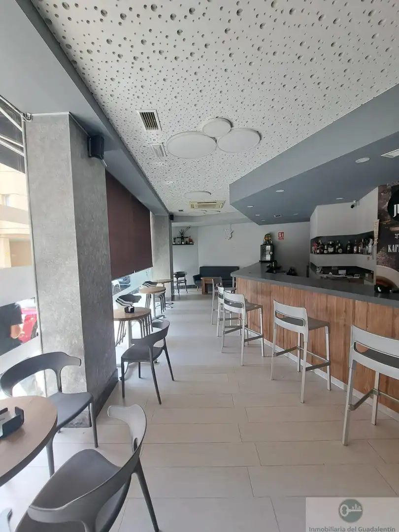 Local comercial en venda a Lorca Ciudad