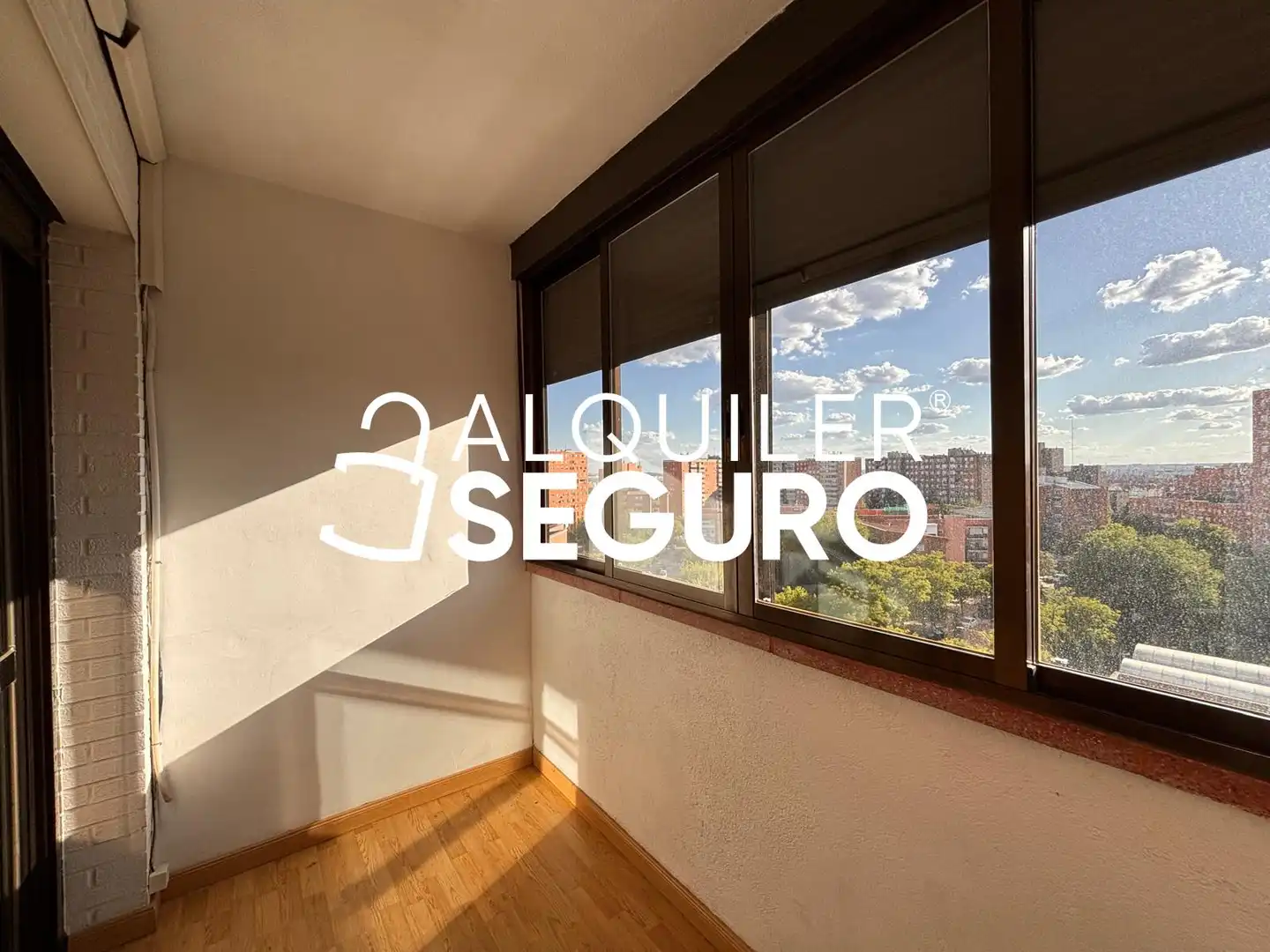 Habitación de Piso de alquiler en  Madrid Capital con Aire acondicionado, Calefacción y Terraza
