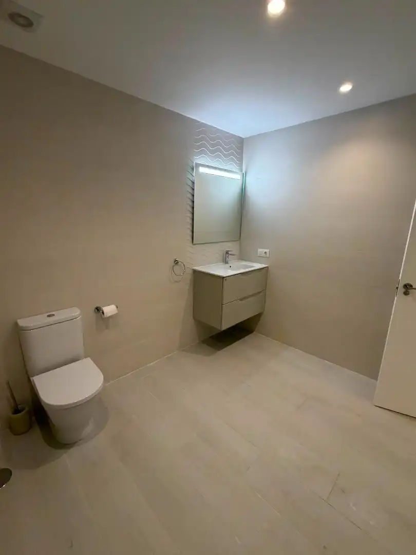 Badezimmer von Maisonette zum Verkauf in Torremolinos mit Klimaanlage, Terrasse und Möbliert