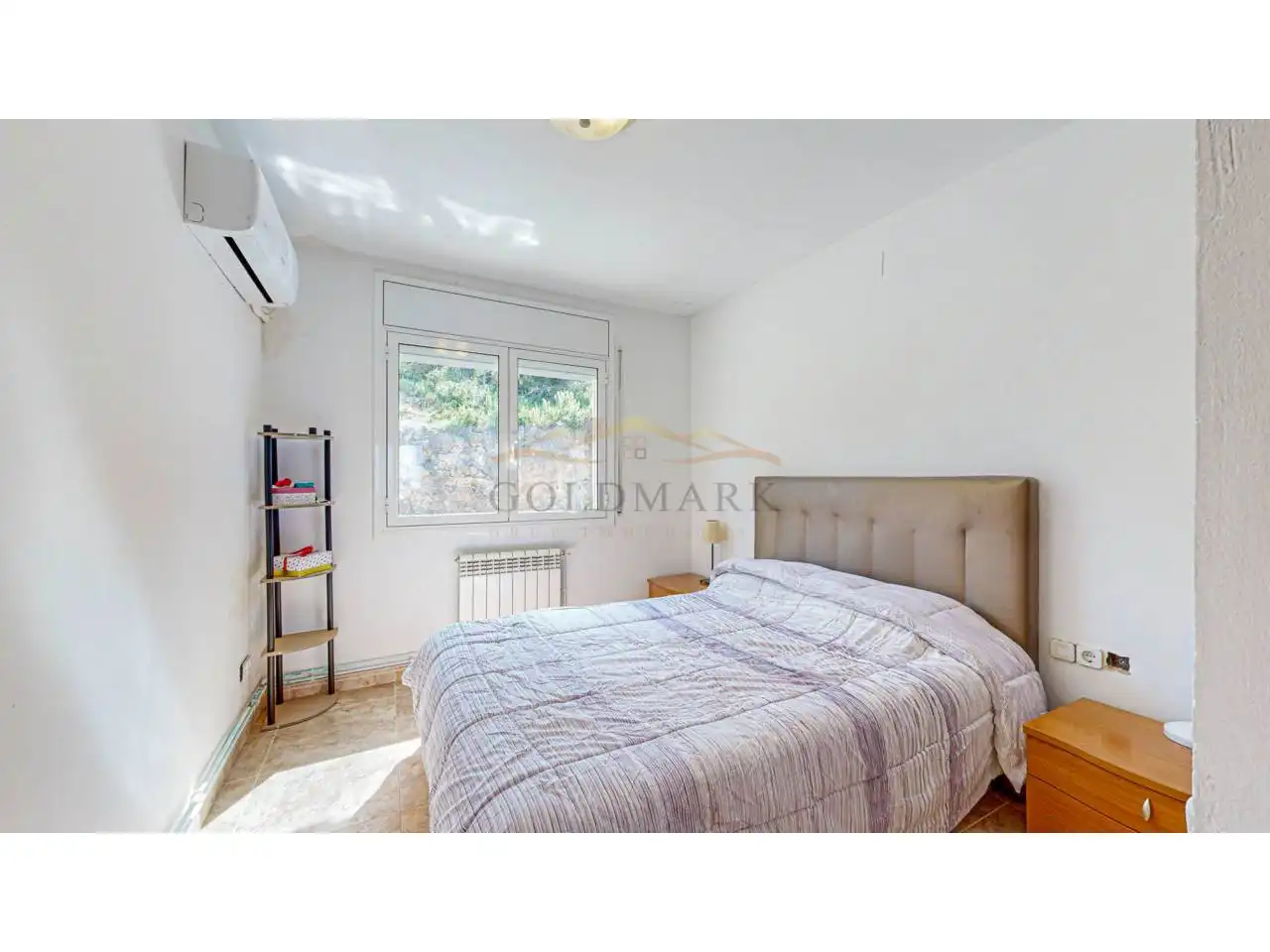 Dormitori de Casa o xalet en venda en Corbera de Llobregat amb Aire condicionat, Jardí privat i Terrassa