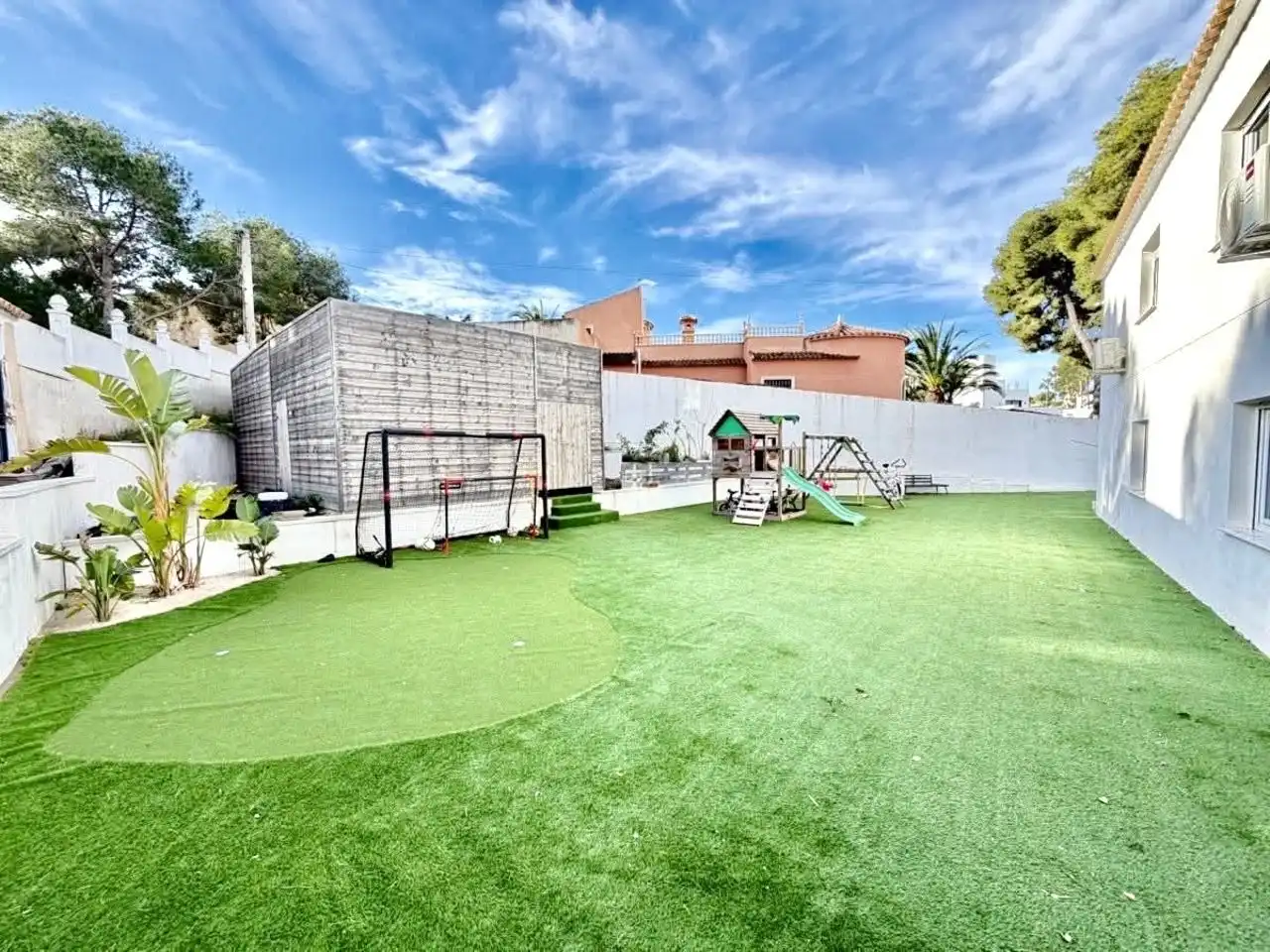 Detached house with pool for sale in Calle Calle Tramontana, imagen 5