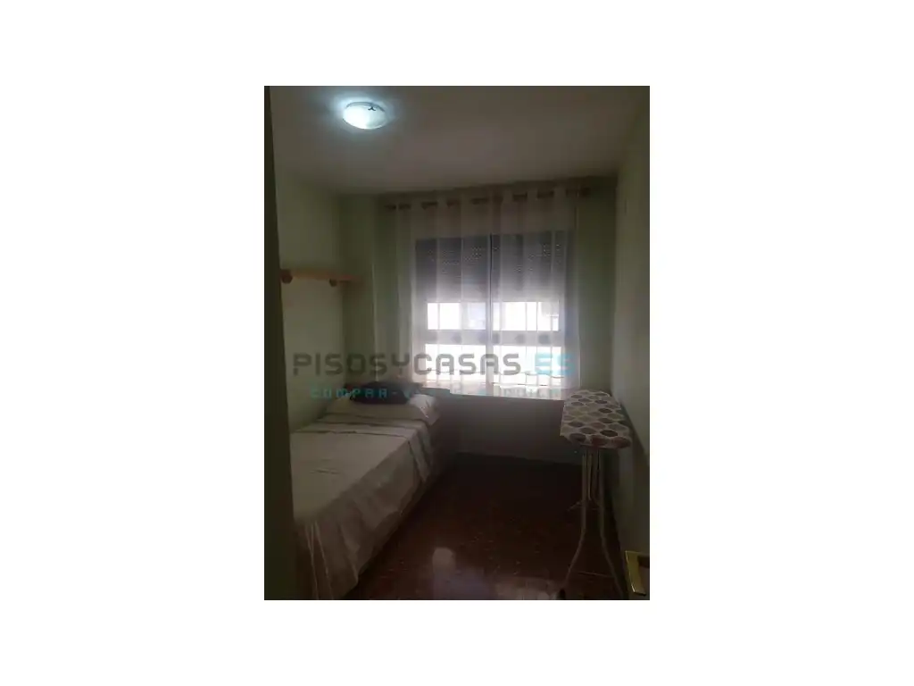 Habitación de Piso en venta en Valencia con Aire acondicionado, Terraza y Piscina