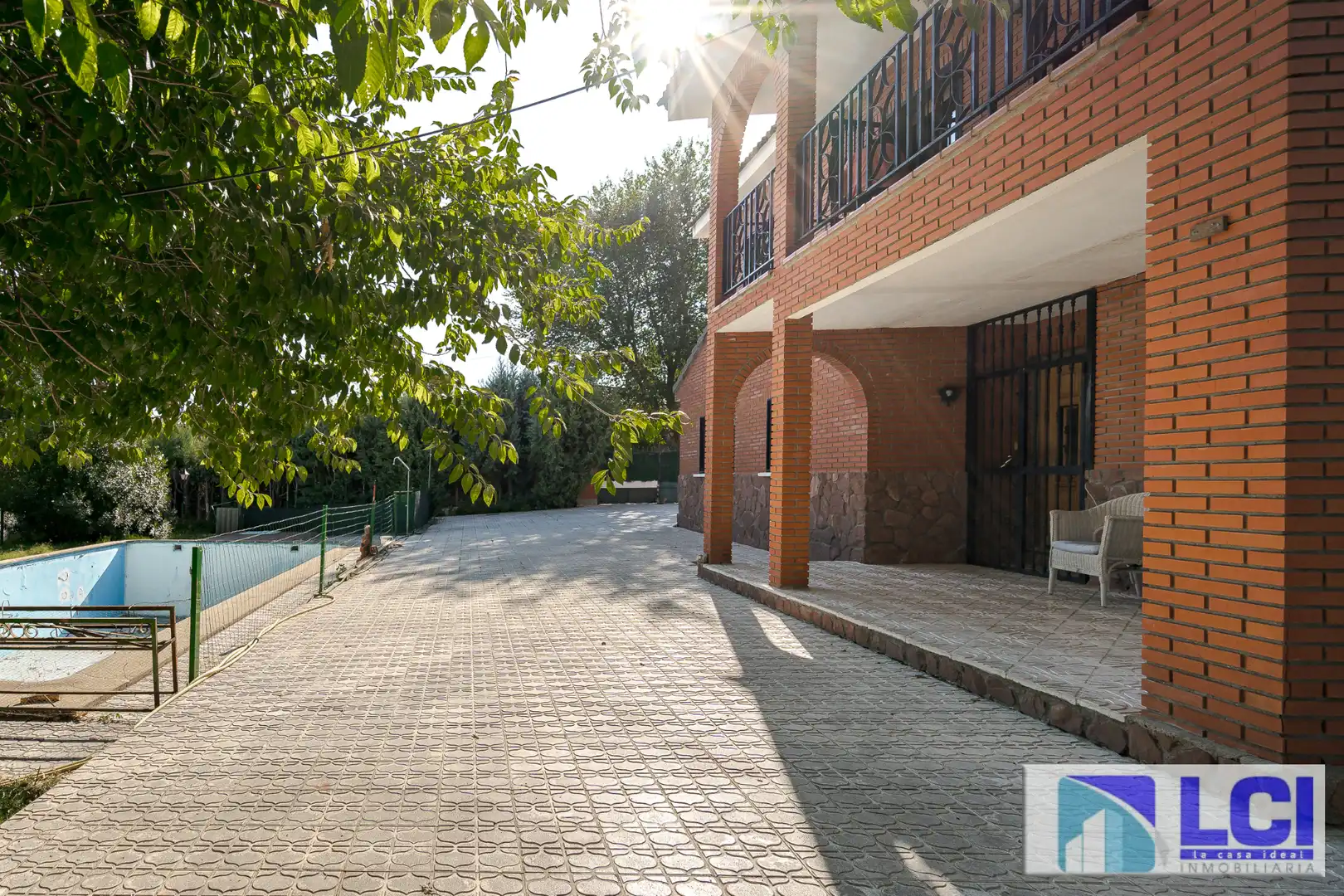 Vista exterior de Casa o chalet en venta en Villalbilla con Calefacción, Jardín privado y Terraza