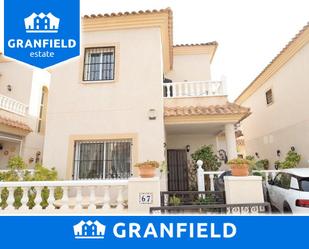 Vista exterior de Dúplex en venda en Orihuela amb Aire condicionat, Jardí privat i Terrassa