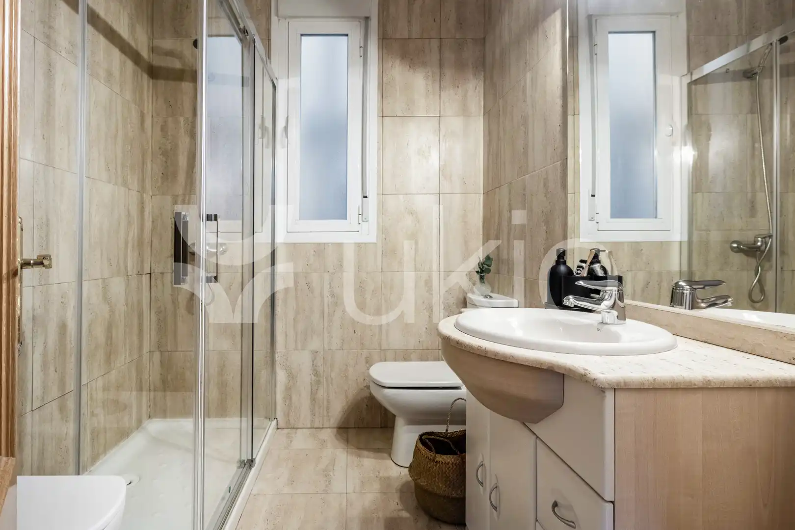 Baño de Apartamento de alquiler en Madrid con Aire acondicionado, Calefacción y Amueblado