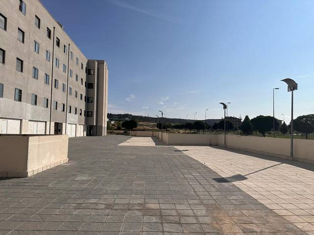 Garaje en Venta en MAURICE RAVEL en Universidad